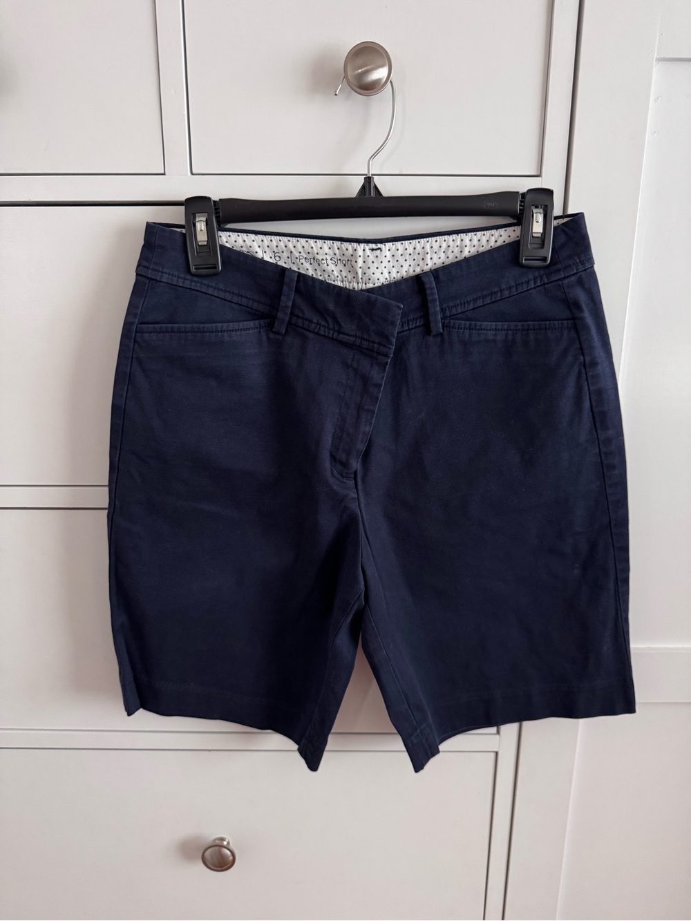 Talbots Navy 9” women’s short Size 6
